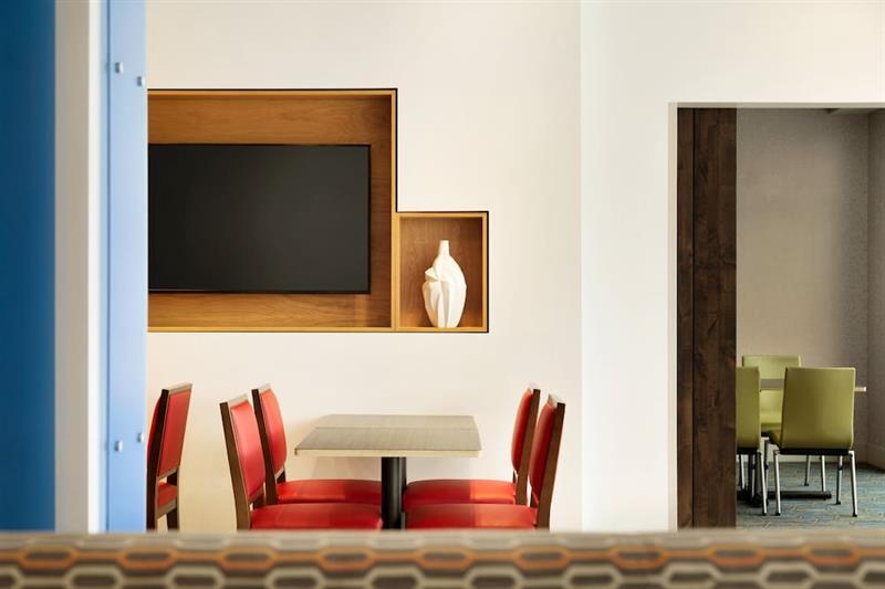 Holiday Inn Express & Suites - Painesville - Concord By Ihg Екстер'єр фото