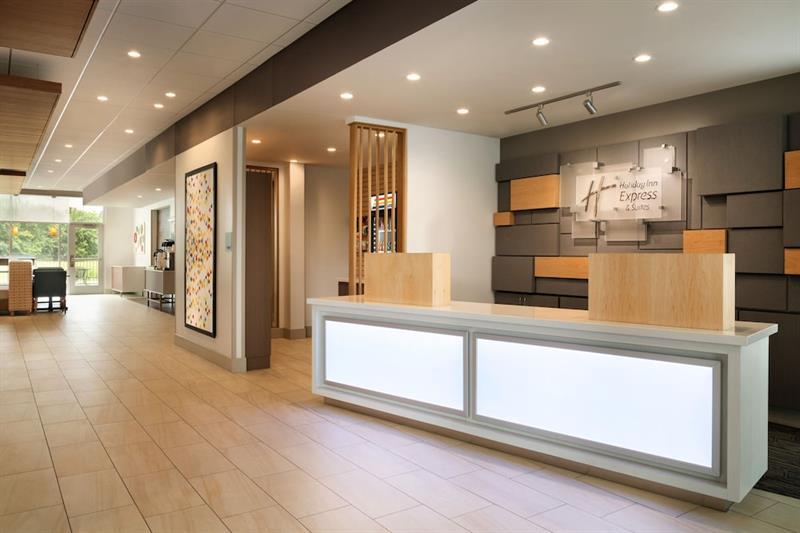 Holiday Inn Express & Suites - Painesville - Concord By Ihg Екстер'єр фото