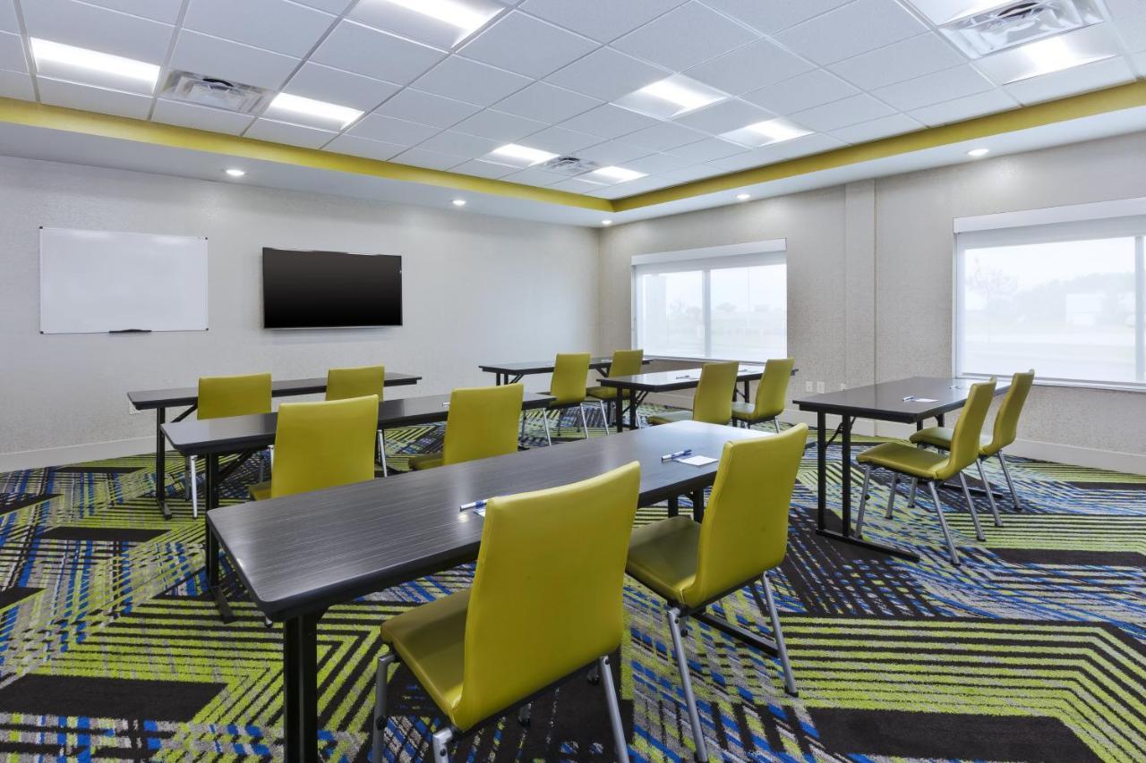 Holiday Inn Express & Suites - Painesville - Concord By Ihg Екстер'єр фото